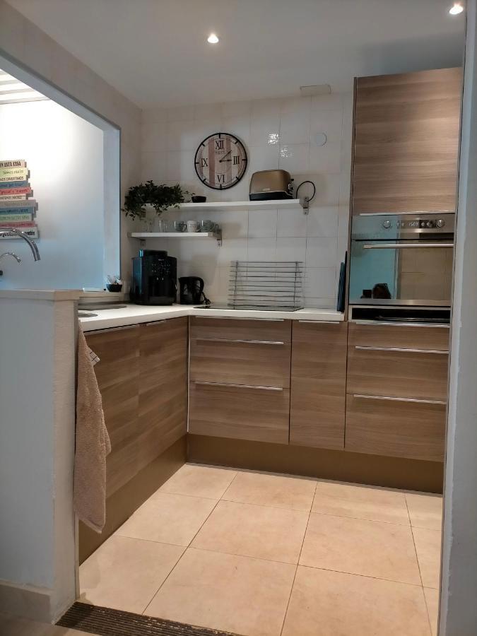 Appartement Met Zeezicht En Vlakbij Het Strand Manilva Eksteriør bilde