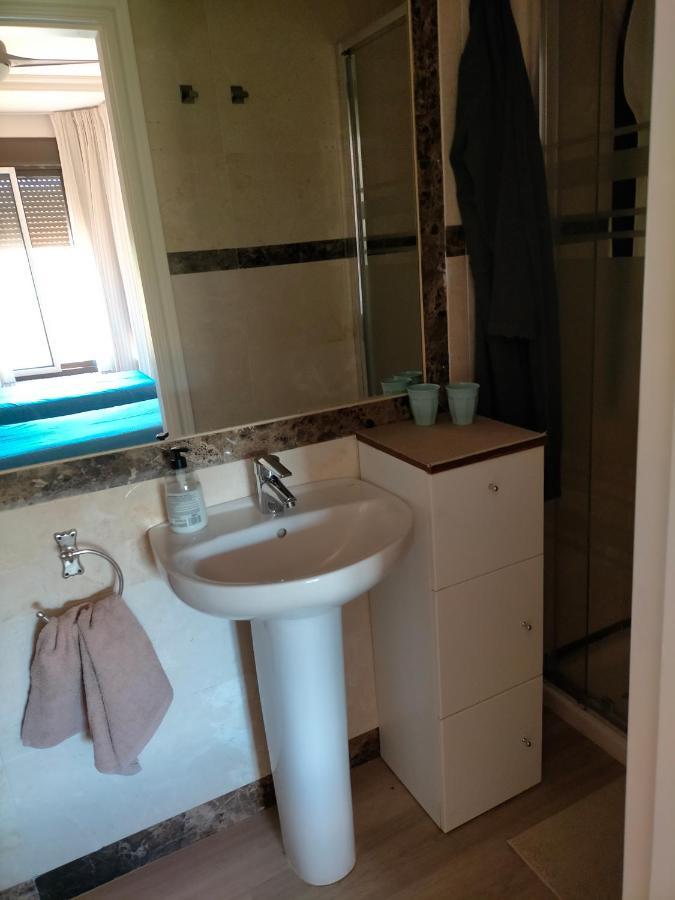 Appartement Met Zeezicht En Vlakbij Het Strand Manilva Eksteriør bilde